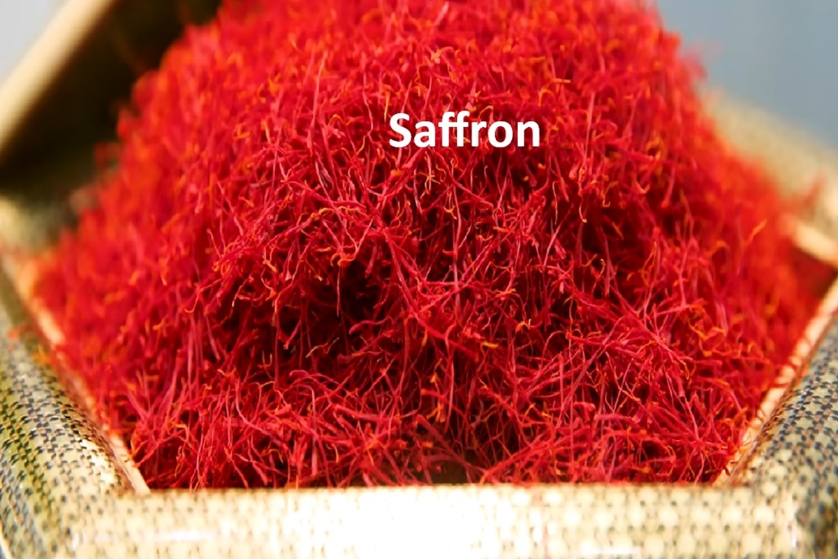 Saffron: Benefits for Mood, Vision, and How to Use It